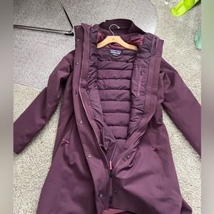 Patagonia tres 3 in 1 women’s parka in purple